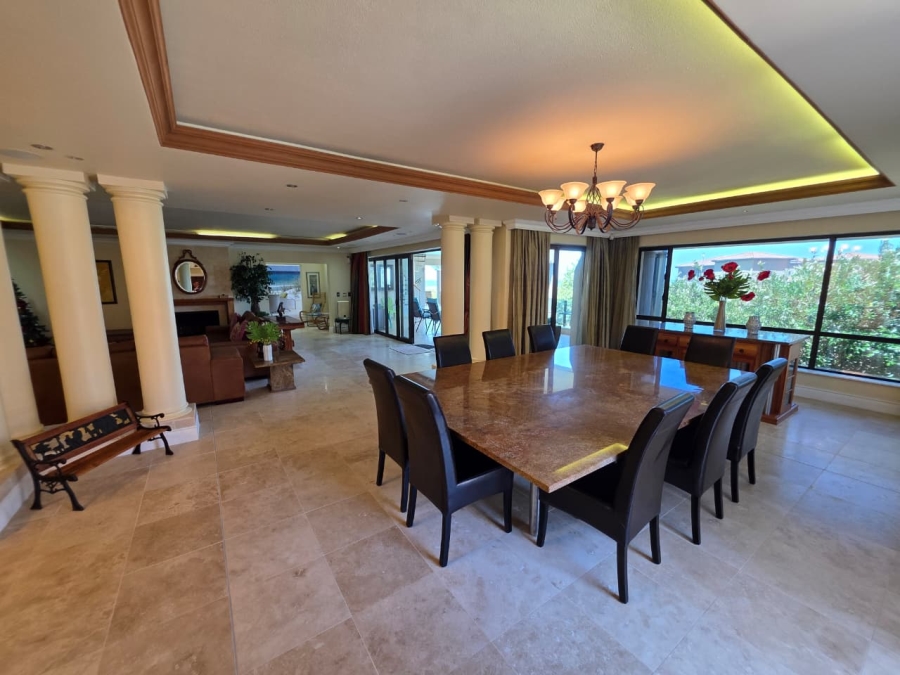 6 Bedroom Property for Sale in Myoli Beach Western Cape